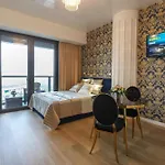 Diamond Class Hanza Tower Apartment *
