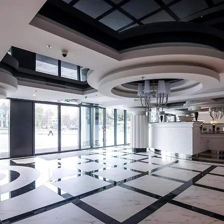 Diamond Class Hanza Tower Apartmán *